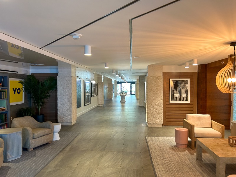 03. Lobby