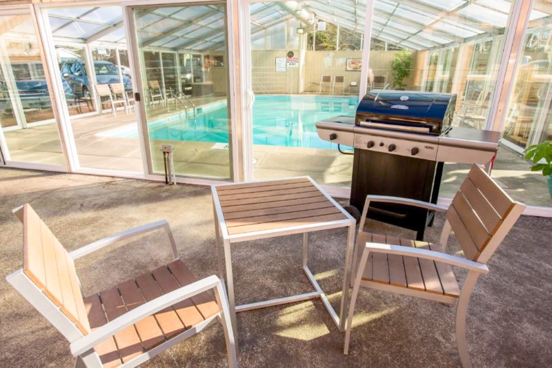 Pelican Shores Inn