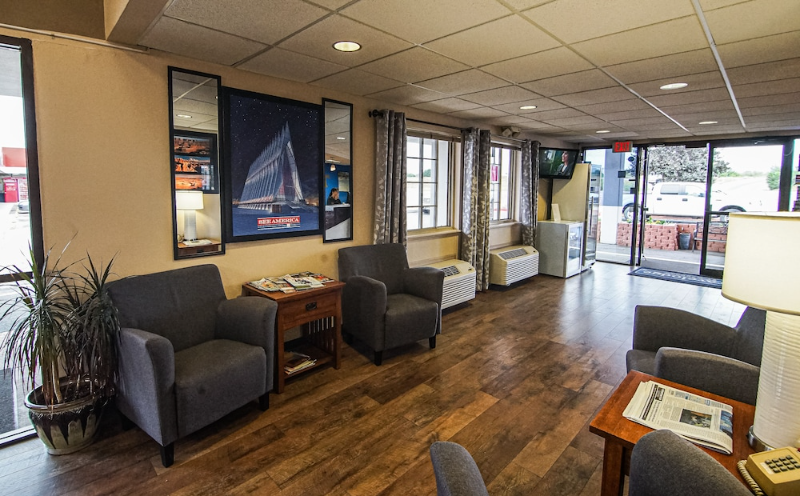 Lobby lounge