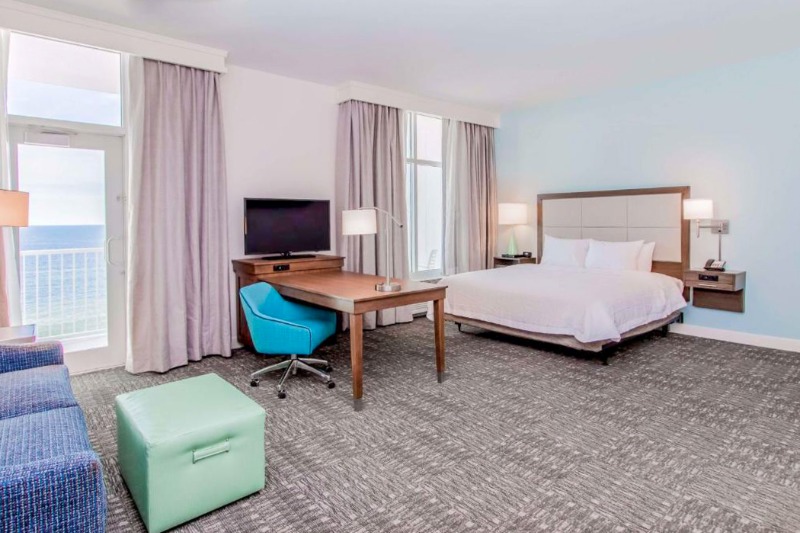 Hampton Inn & Suites Panama City Beach-Beachfront