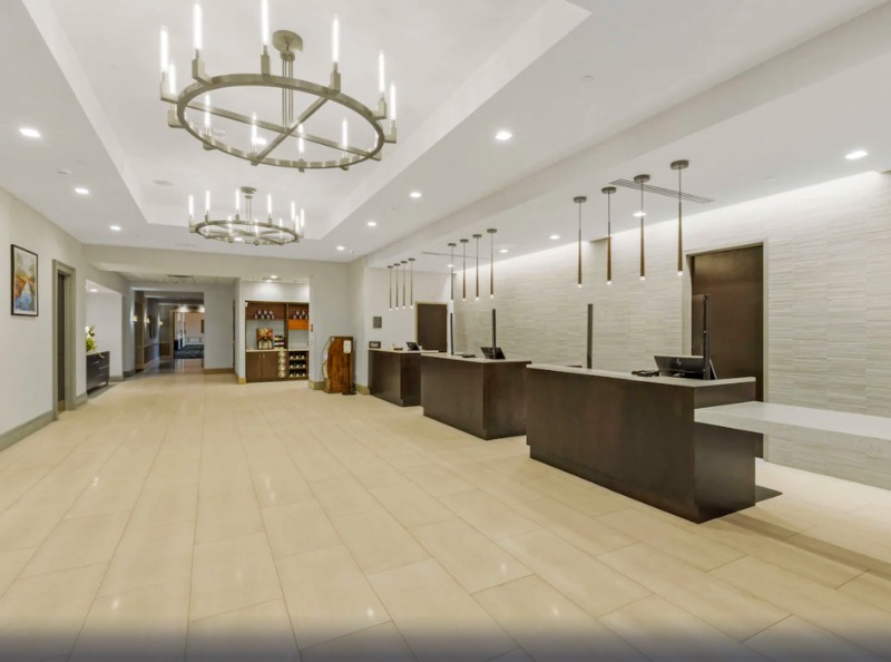 DoubleTree by Hilton Hotel Charlottesville