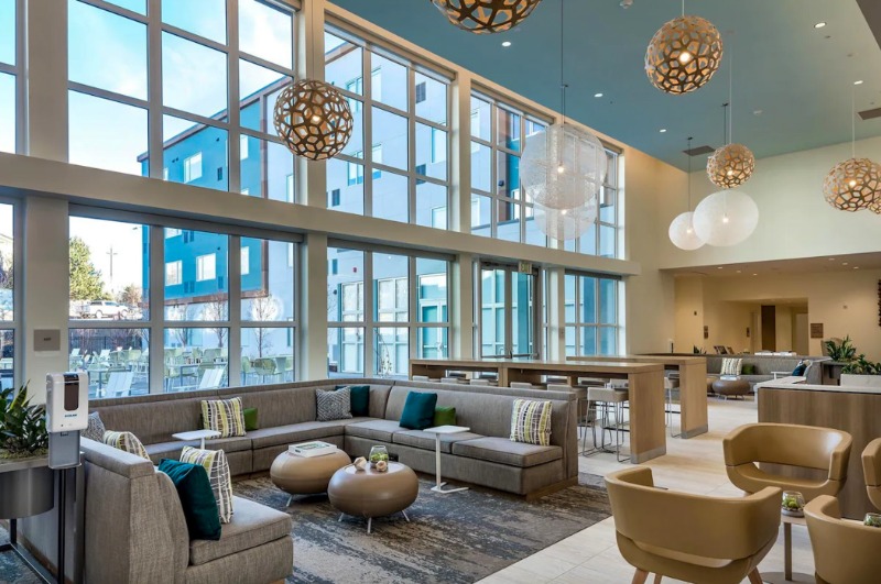 04. Lobby