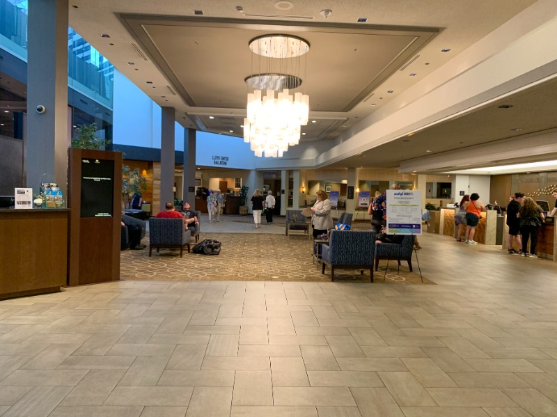 04. Lobby