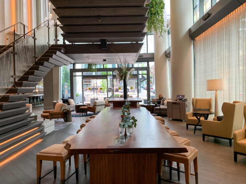 05. Lobby