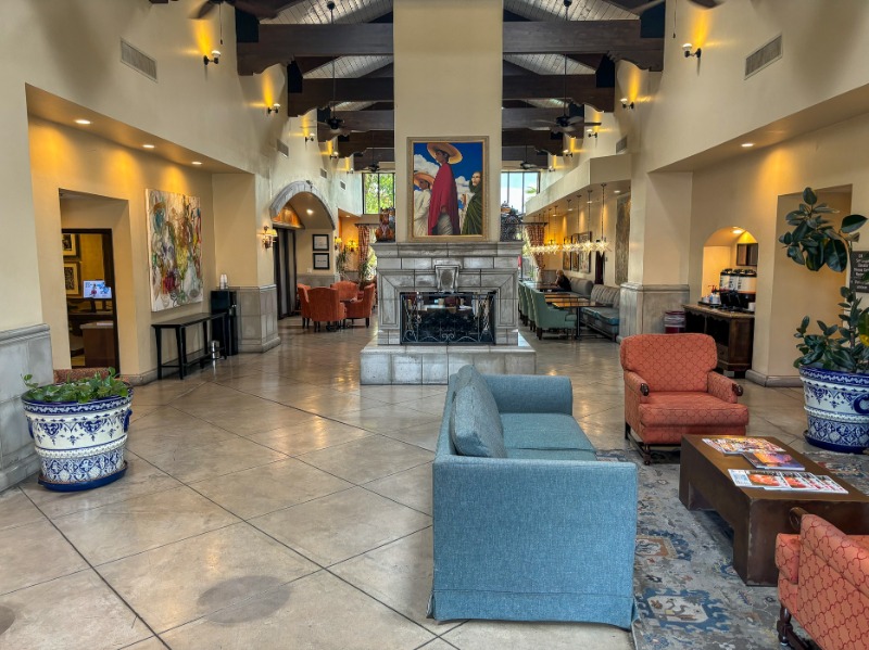 03. Lobby
