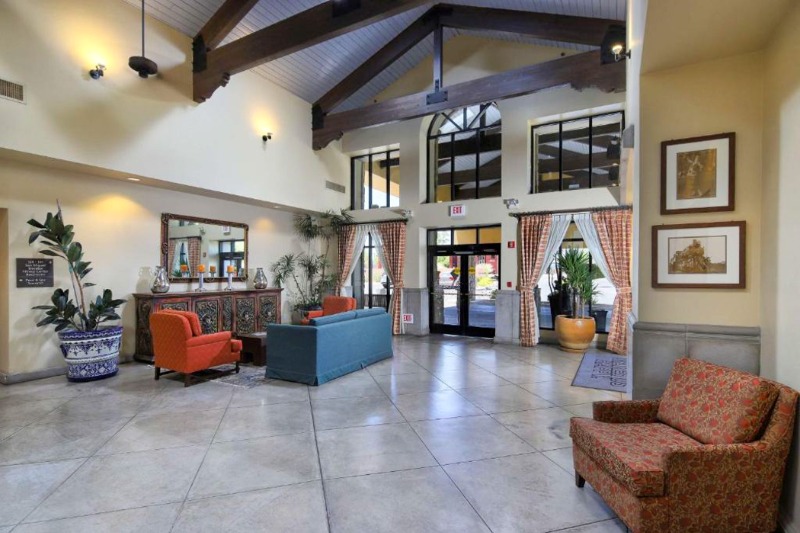 04. Lobby