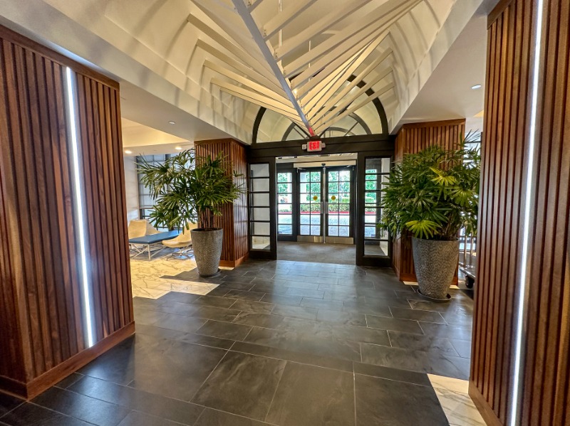 04. Lobby