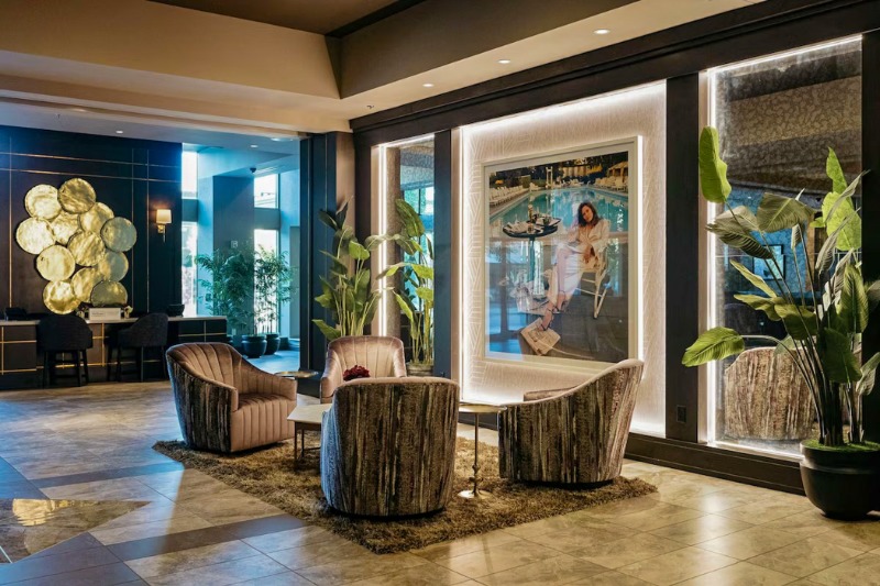 02. Lobby