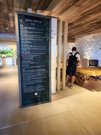 04. Lobby