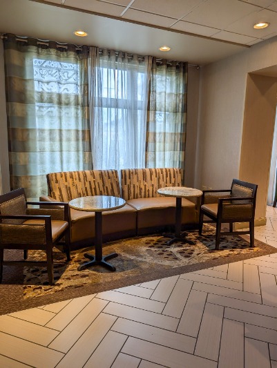 04. Lobby