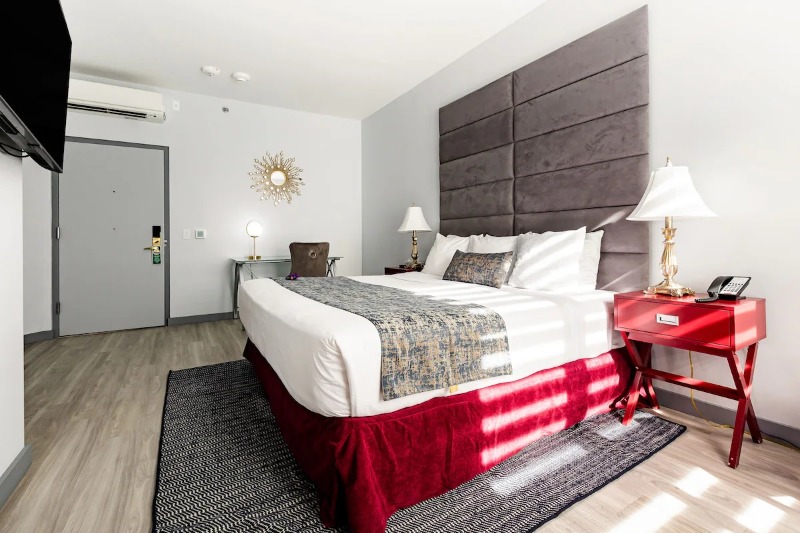 Hotel St. James
