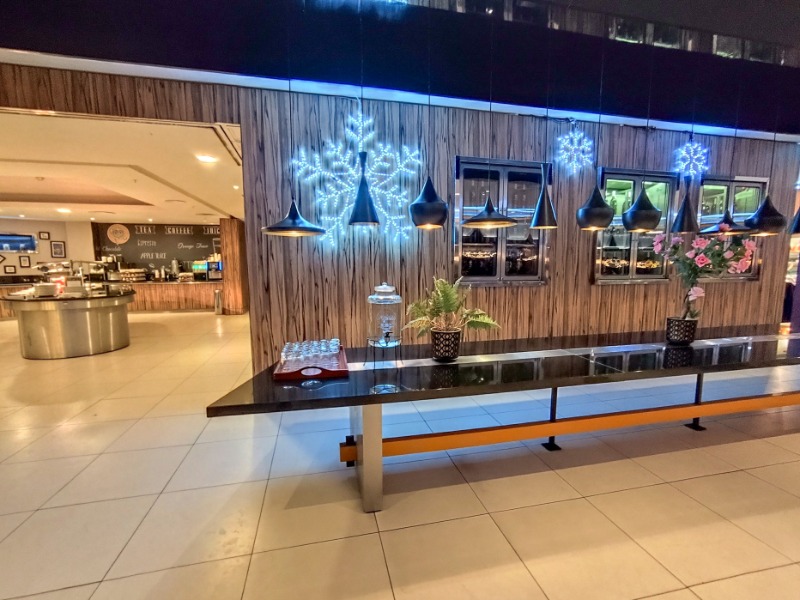 Novotel London West