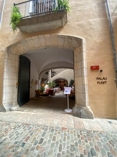 Hotel Palau Fugit