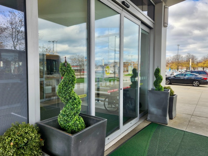 Holiday Inn Cleveland Clinic, an IHG Hotel