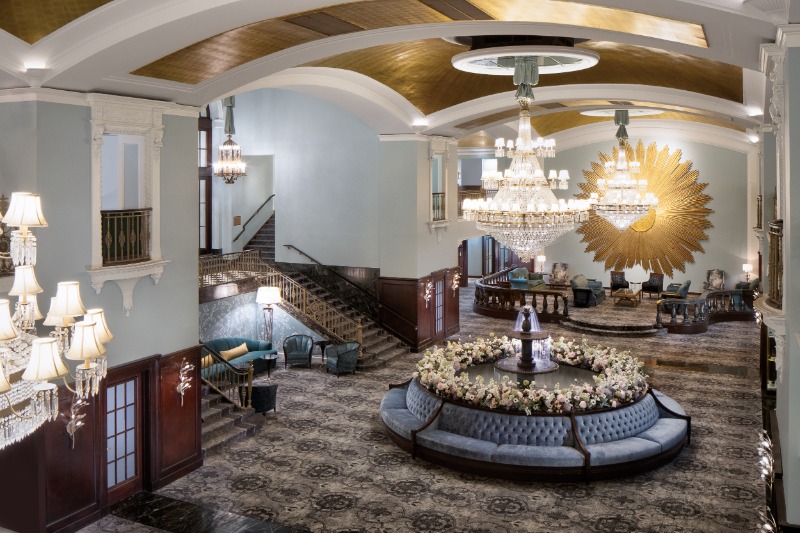 Amway Grand Plaza, Curio Collection by Hilton