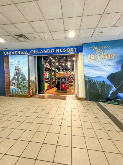 Universal Orlando Store (Terminal A/B)