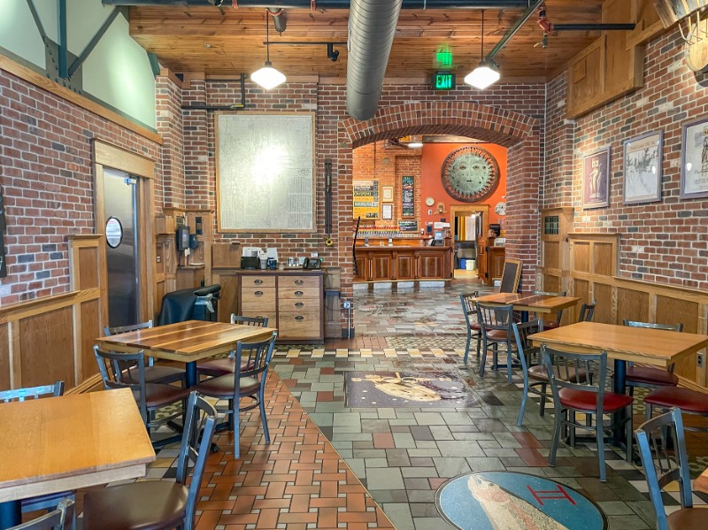 Bell's Eccentric Cafe