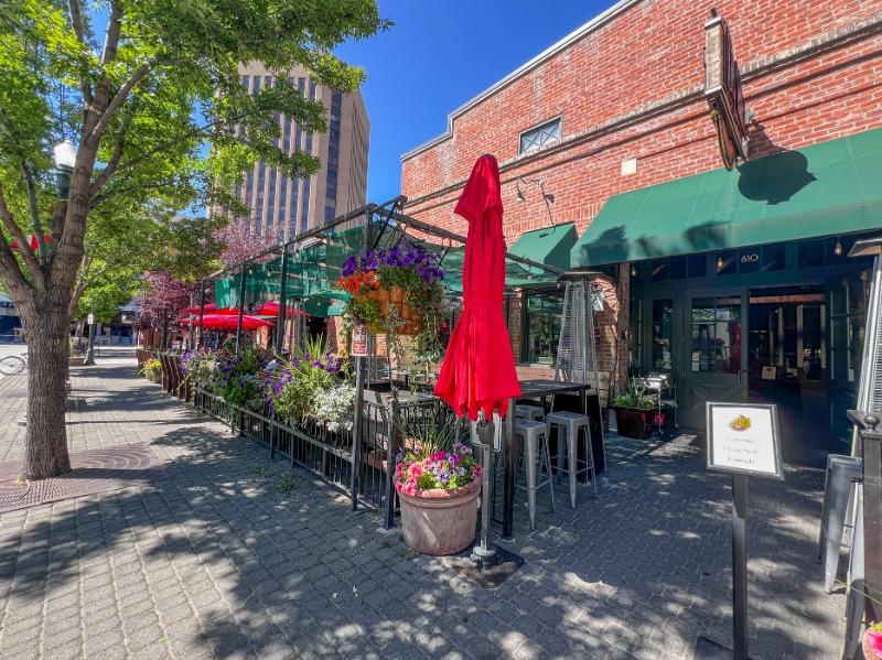Bardenay Restaurant & Distillery - Boise