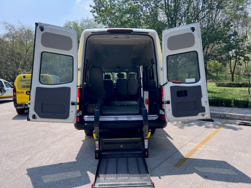 Accessible Airport Transfers - Mexico City (4 W/C + 2 PAX) - Van Jac Sunray
