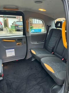 Accessible Transfers TX4 (2 PAX/ 1 WC) in London 